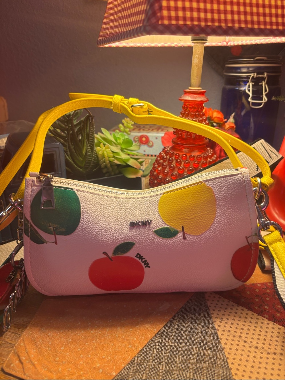 DKNY Nessa Small Zipper Slim Shoulder Bag/Apple Print